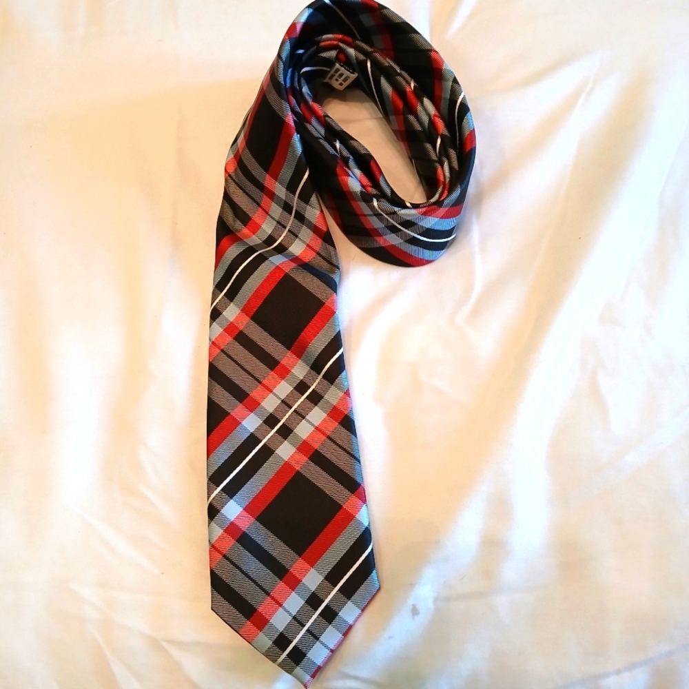 Bill Blass Essentials tie